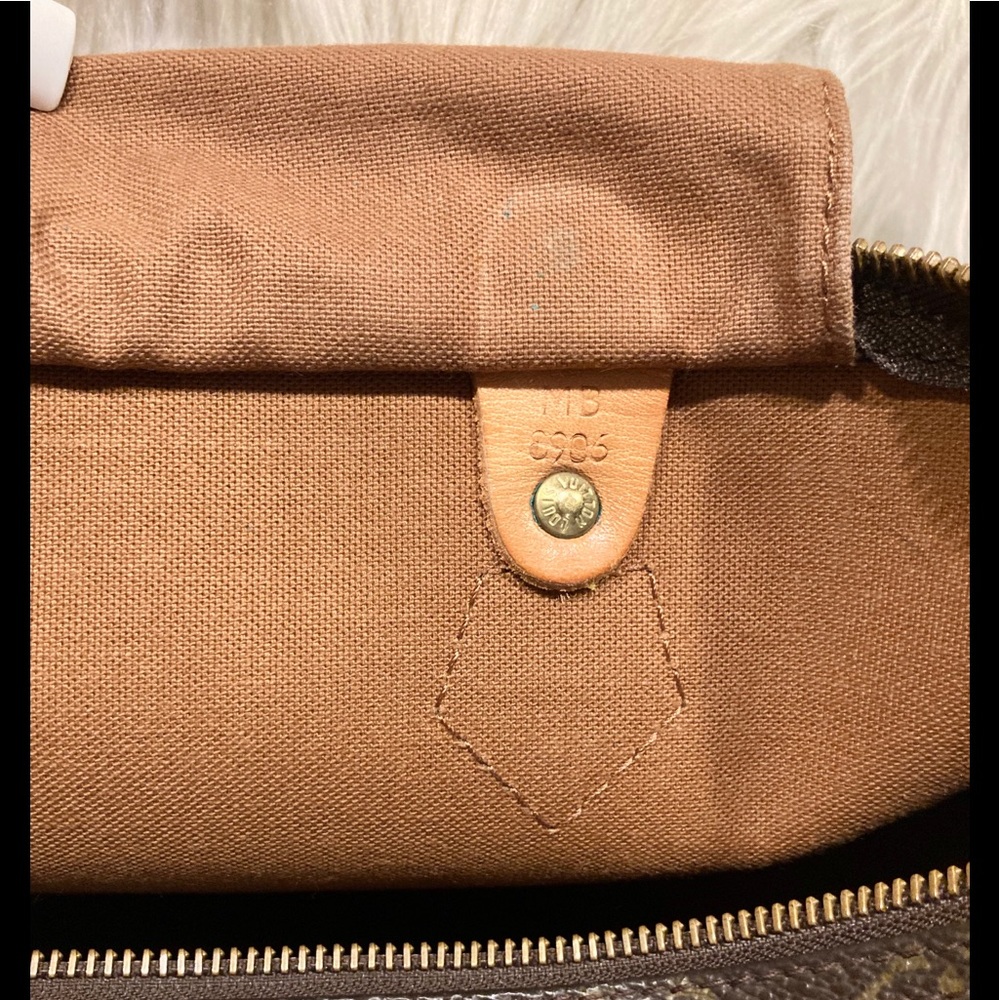 Authentic Louis Vuitton Speedy 35  #7.5b - Picture 10 of 10
